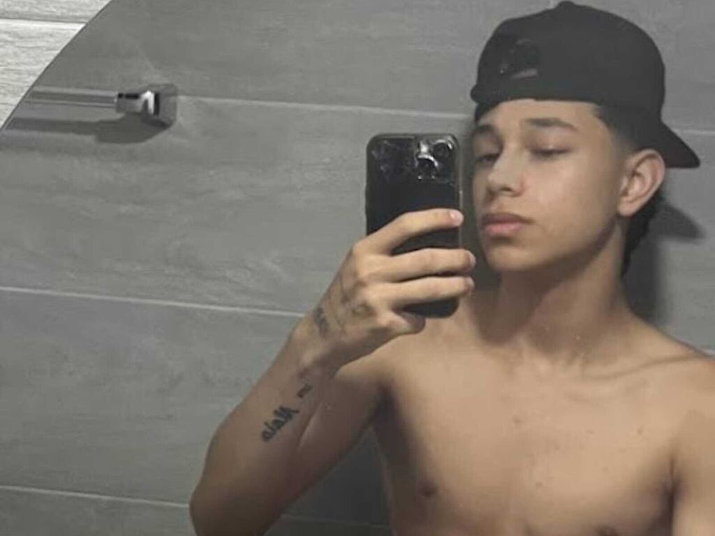 KevinMartinez's live cam