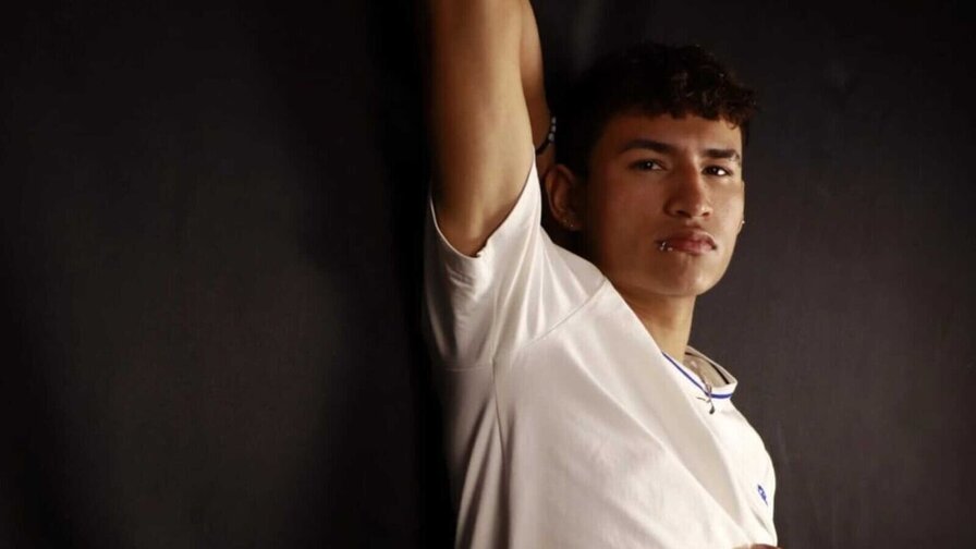 NicolasTorre's live cam