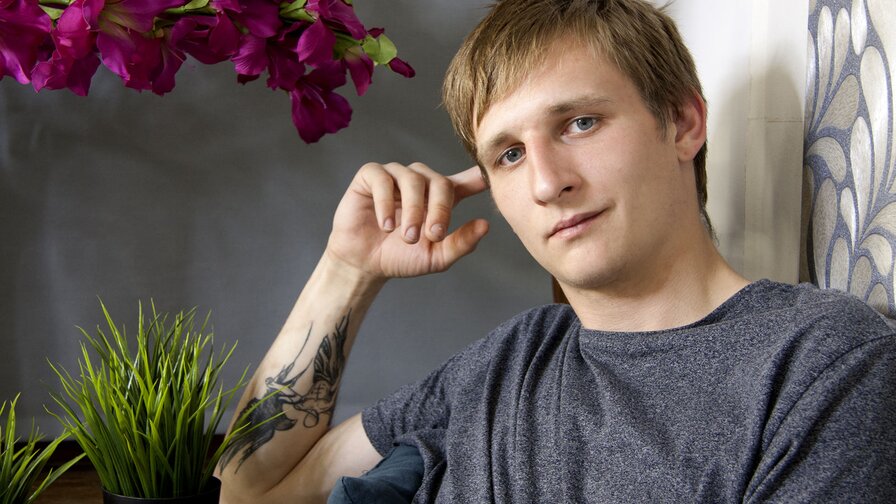 puredioniss's live cam