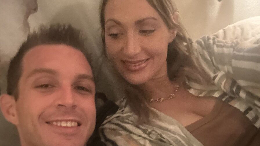 LusiferandSophia's live cam