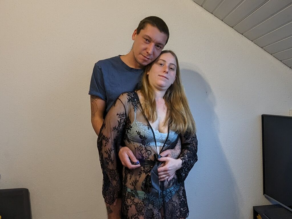 PeterLeana's live cam