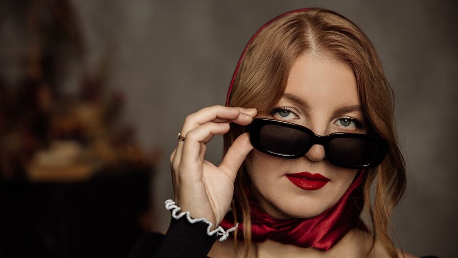 AliceBiorn's live cam