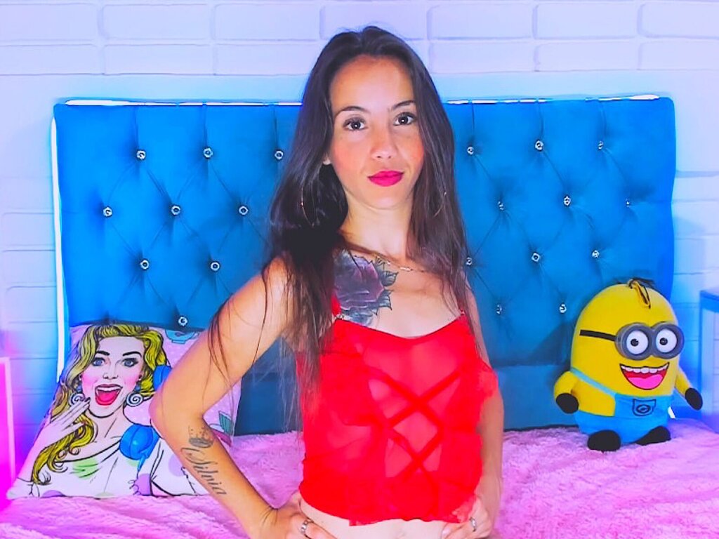 AlisonVins's live cam