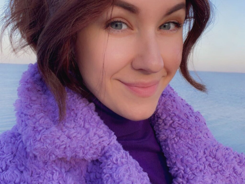 AmelySavage's live cam