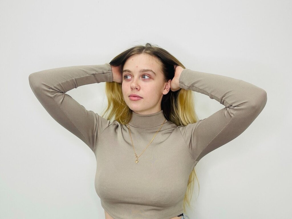 CathrynDunsford's live cam