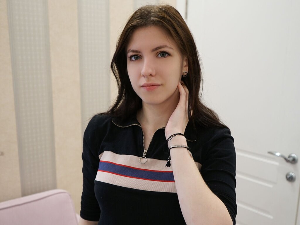 DanielaGrandes's live cam