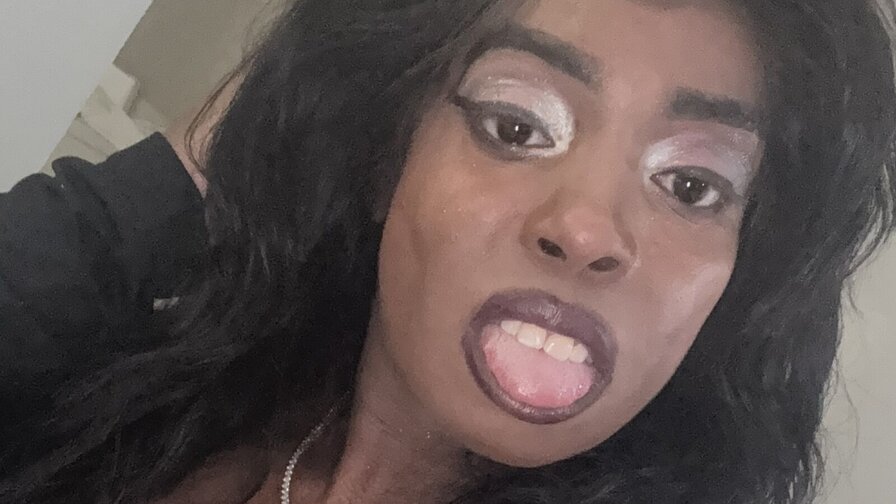 Everythingthick's live cam