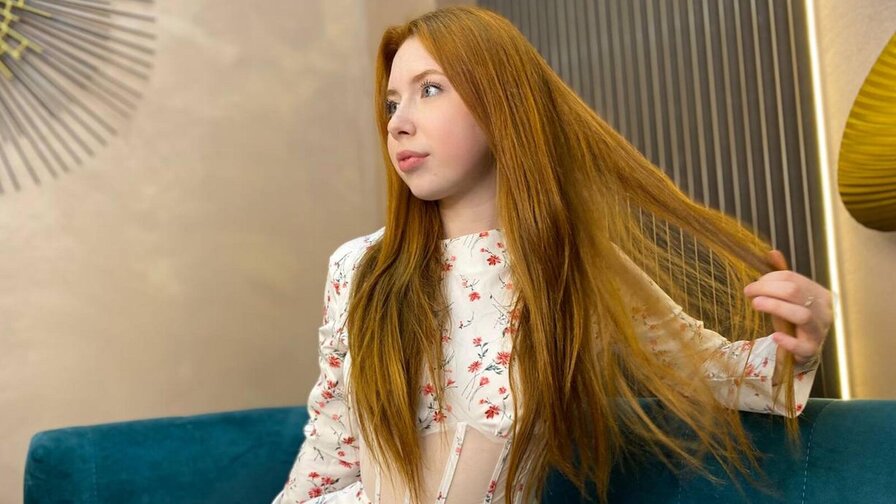 GingerWinslow's live cam