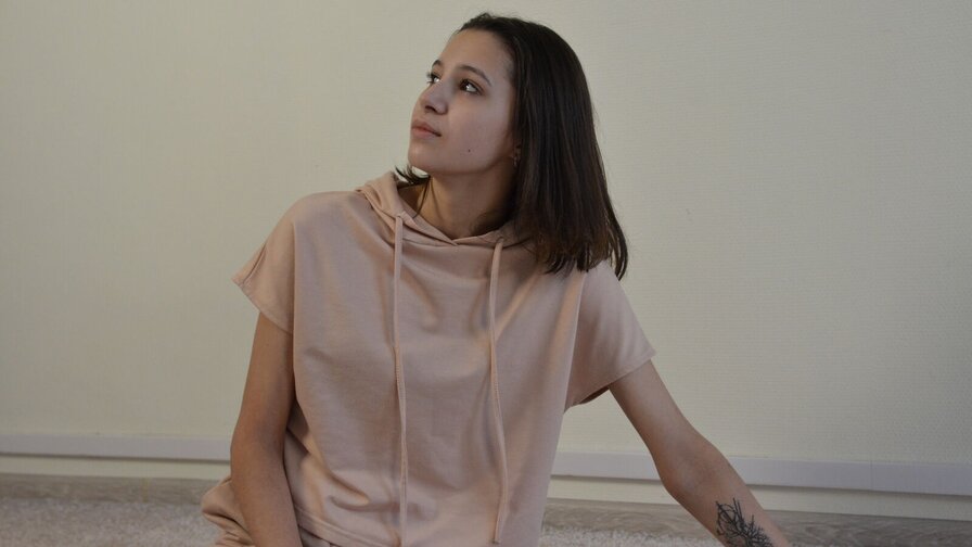 IrisRossy's live cam