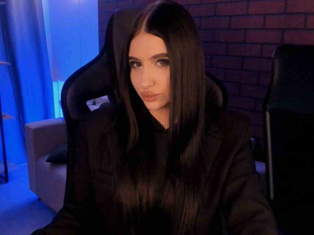 JenniferThomson's live cam