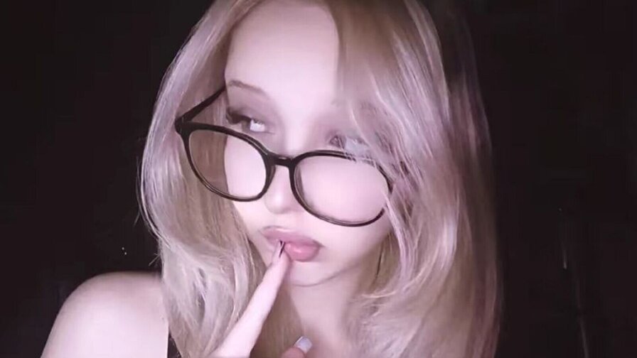 MaoqiBeverly's live cam