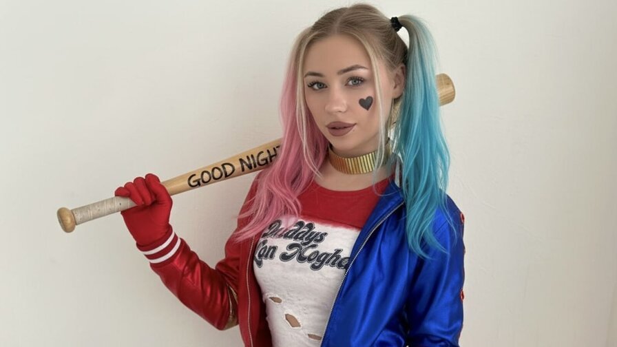 MargoRobbz's live cam