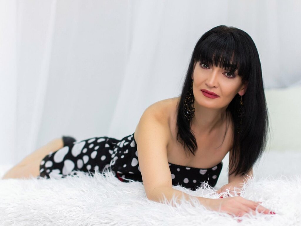 MaryBailey's live cam