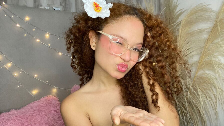 MeridaCarpert's live cam