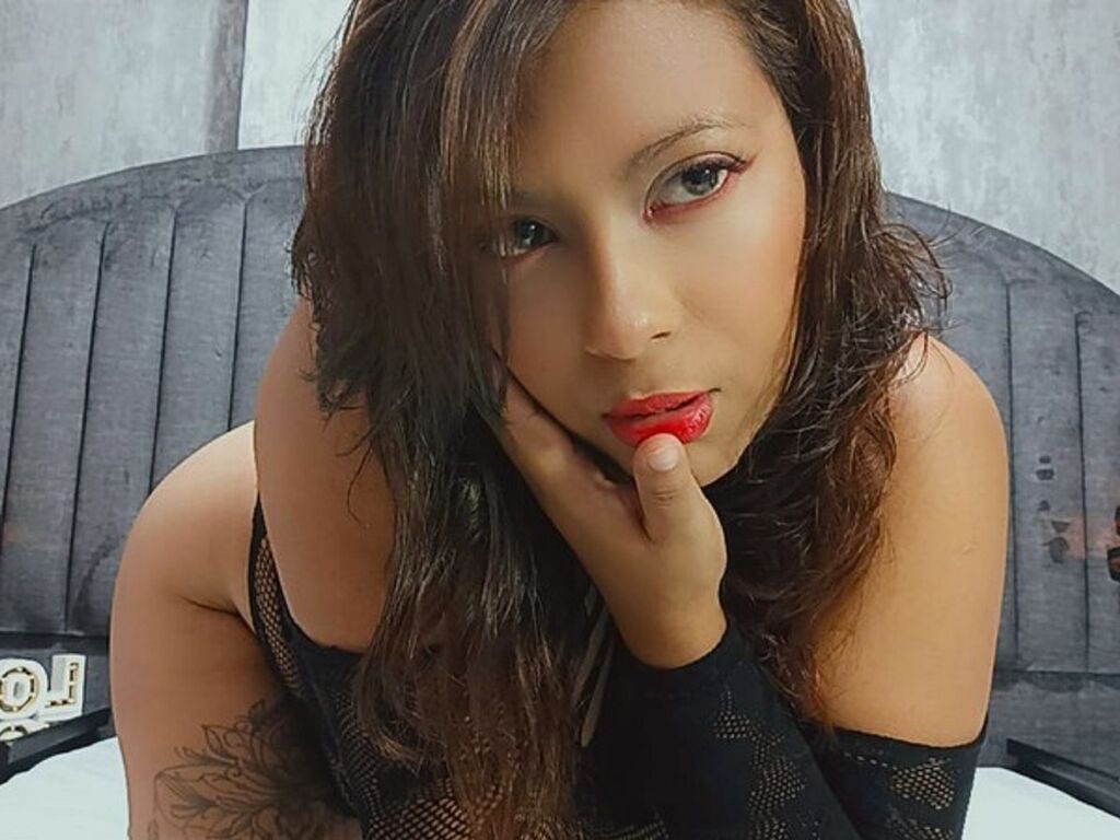 RoseNicolle's live cam