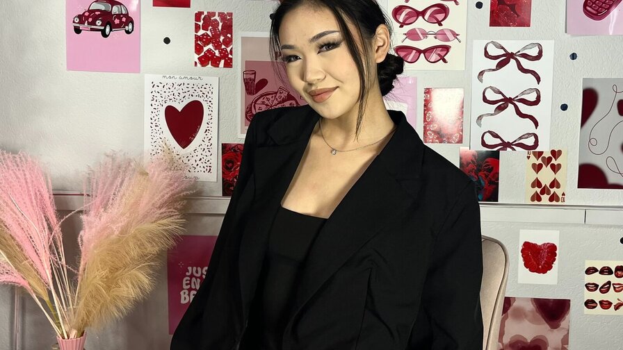 VallieHusson's live cam