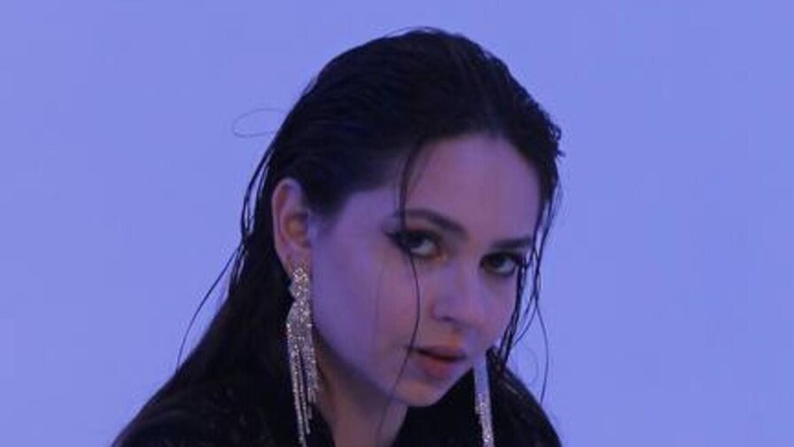 YolondaDotson's live cam