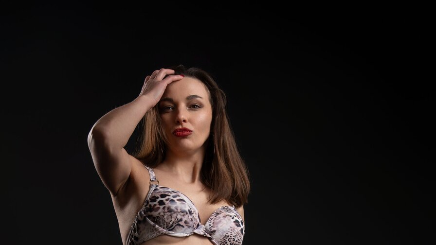 NaomiChris's live cam