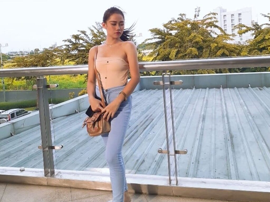 AiriesJones's live cam