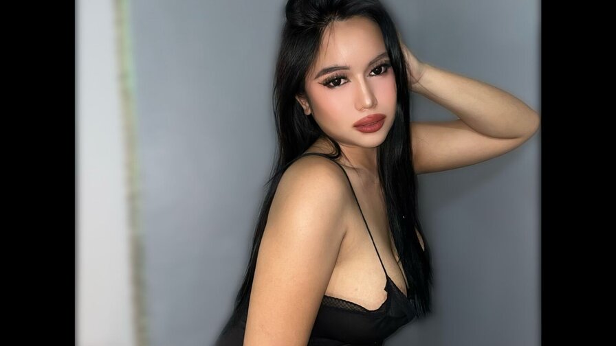 KilaConsani's live cam